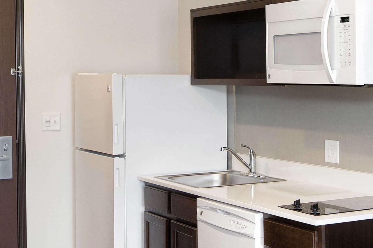 Woodspring Suites Houston Iah Airport Humble Eksteriør billede