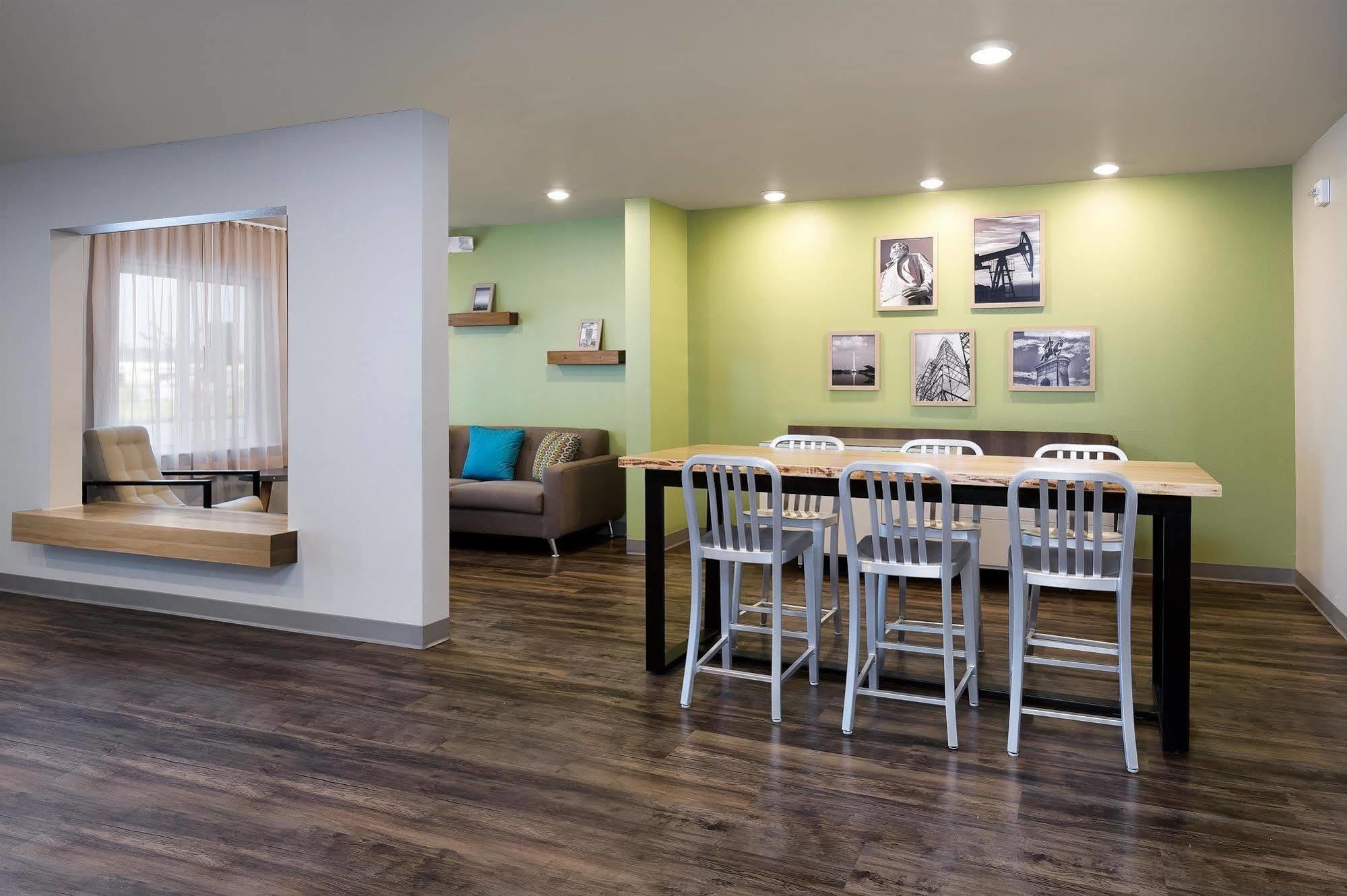 Woodspring Suites Houston Iah Airport Humble Eksteriør billede