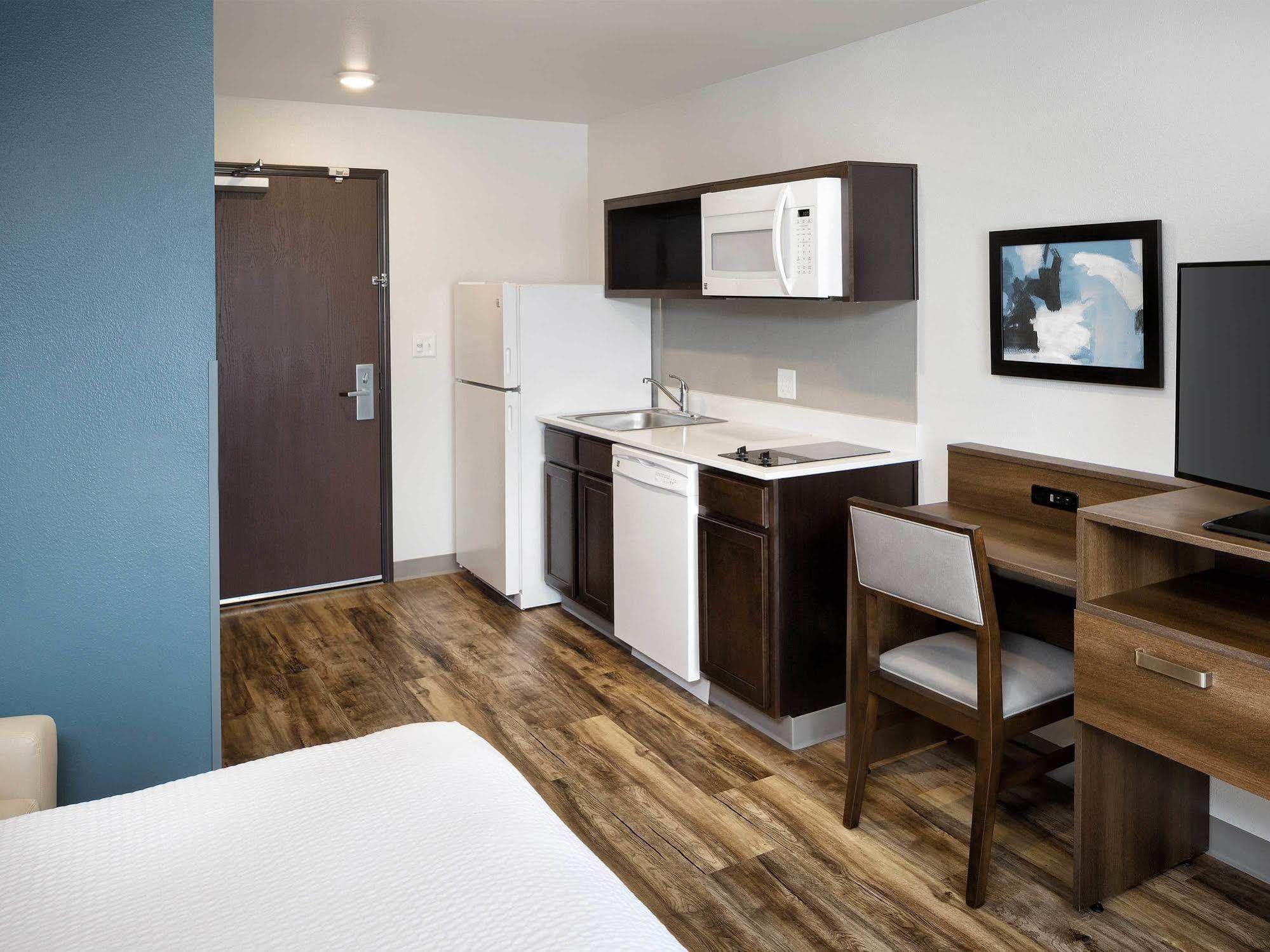 Woodspring Suites Houston Iah Airport Humble Eksteriør billede