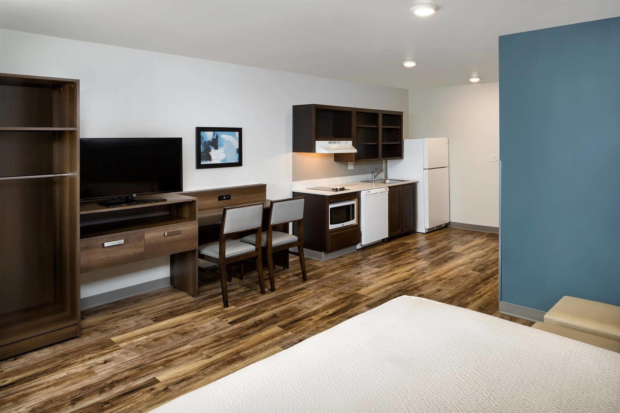Woodspring Suites Houston Iah Airport Humble Eksteriør billede